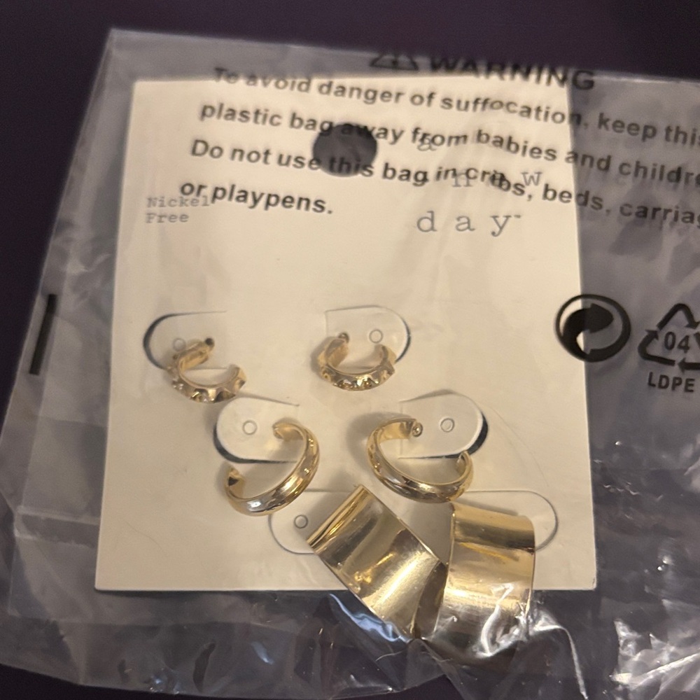 Gold Hoop Earrings Set
